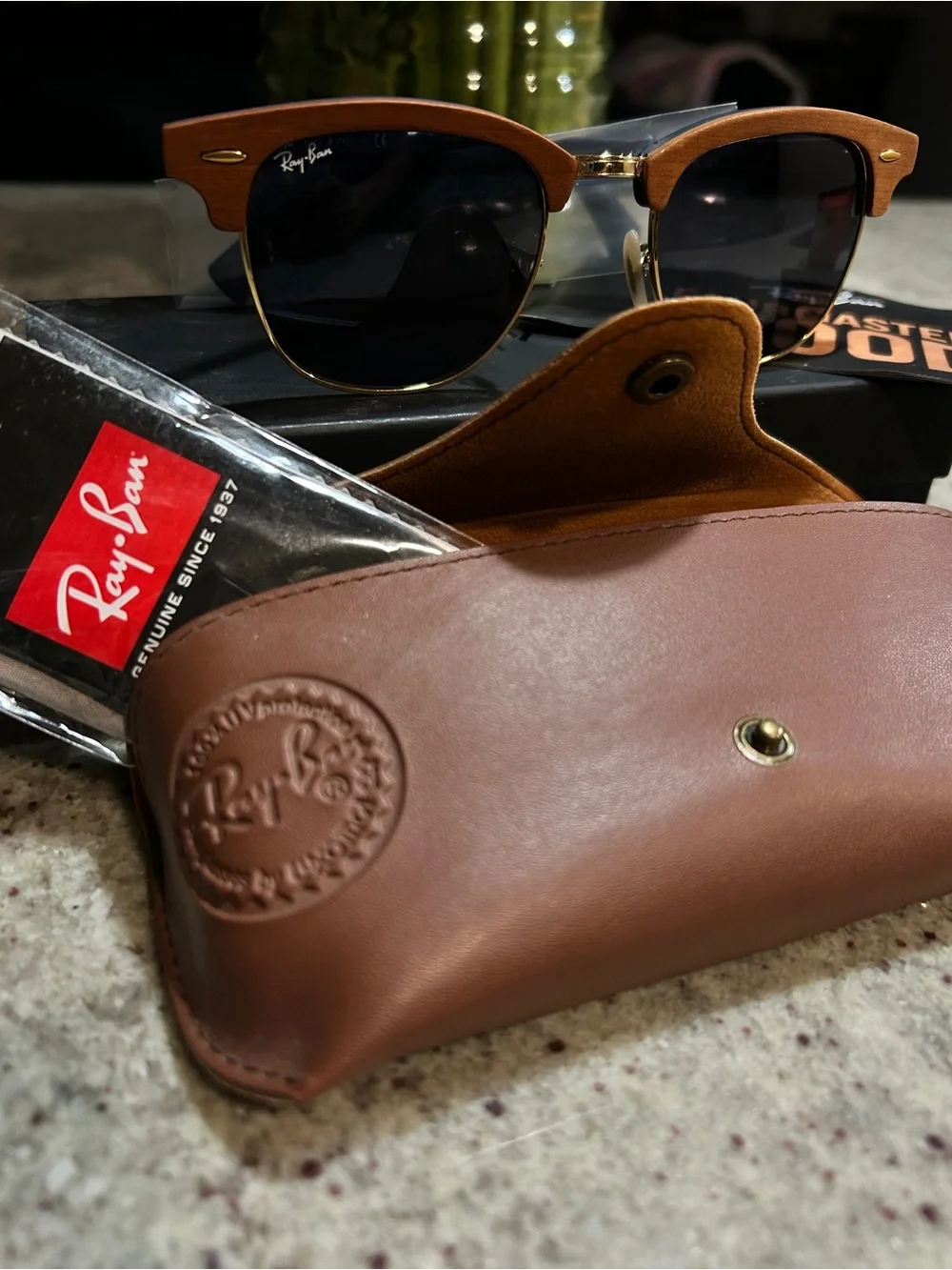 Ray-Ban RB3016M Clubmaster Wood Sunglasses 1180/R5 51mm + Case